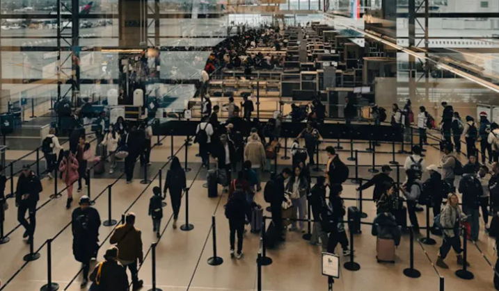 Kansas City MCI Airport Lockdown Today: Passengers Flee Terminal and Dramatic Videos Surface